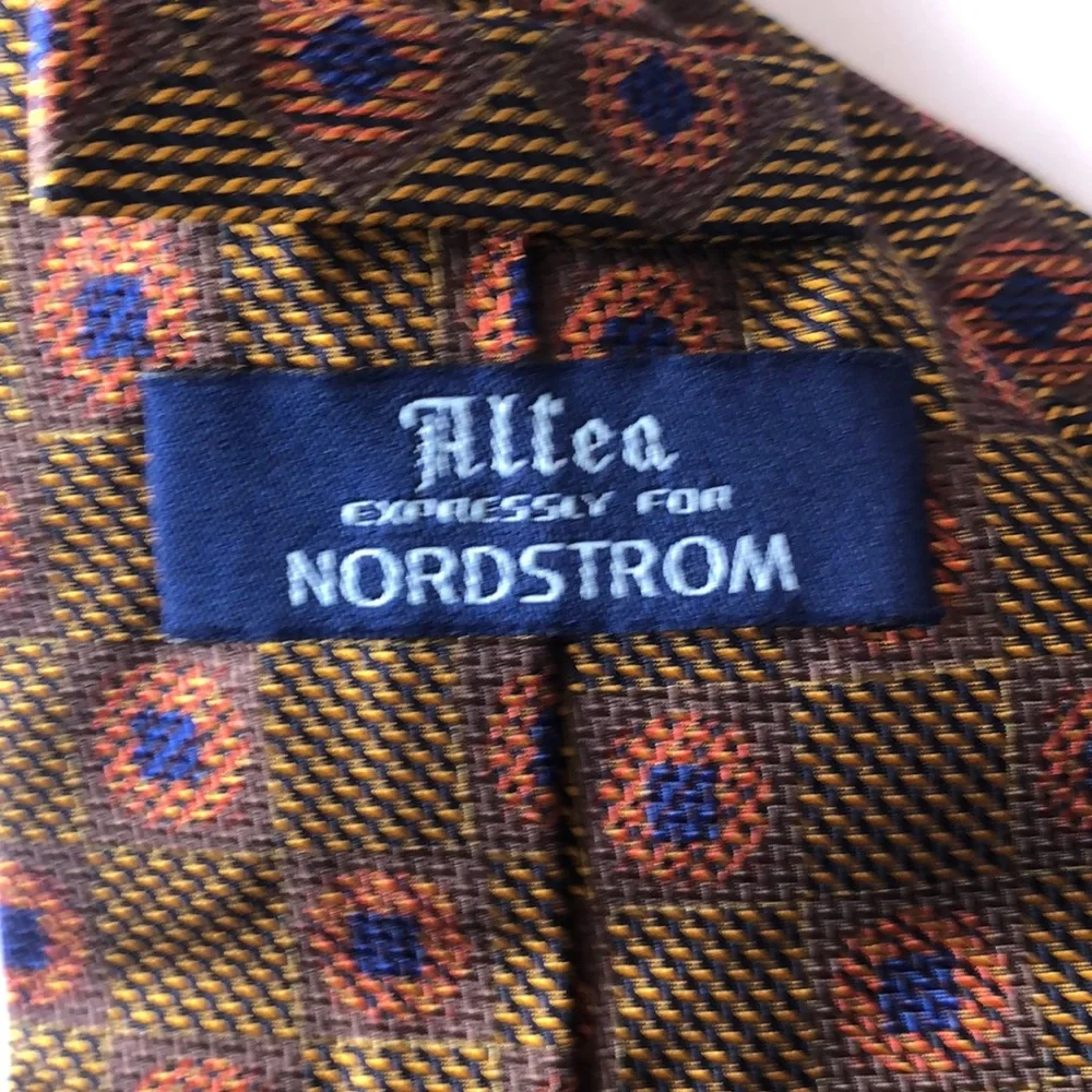 Allea Expressly for Nordstrom gold Tie